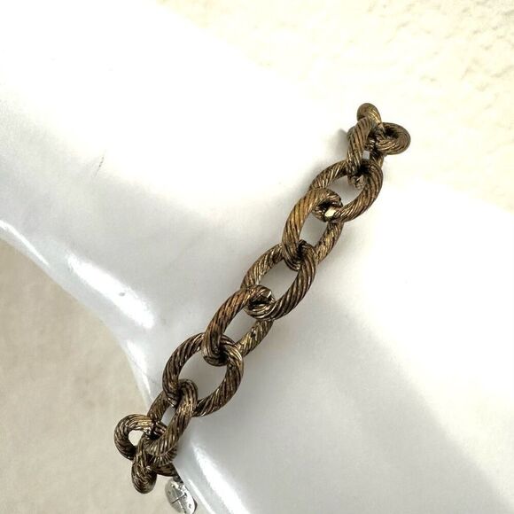 L&F  gold tone link bracelet - Picture 1 of 7
